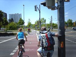 Radweg Lützner Straße Bild